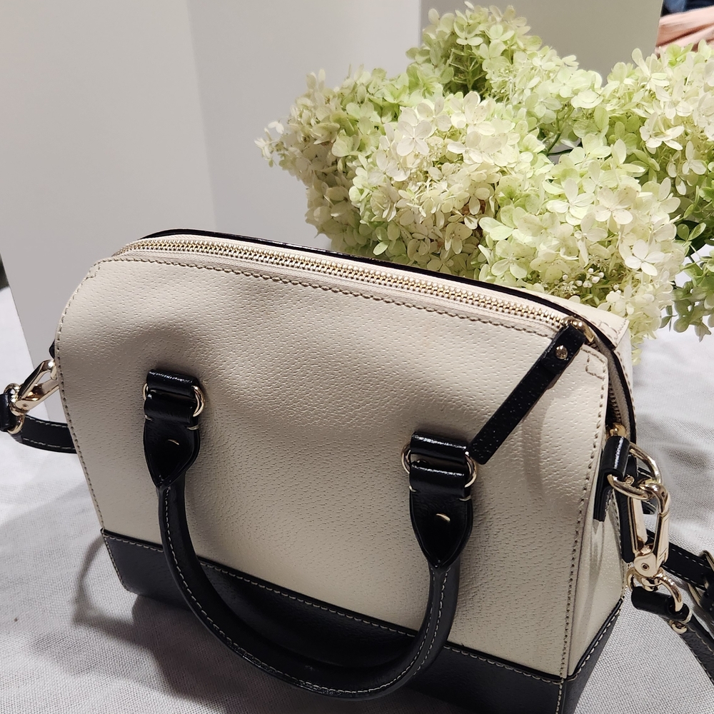 Kate Spade Wesseley Alessa Women's Bag - Picture 3 of 8